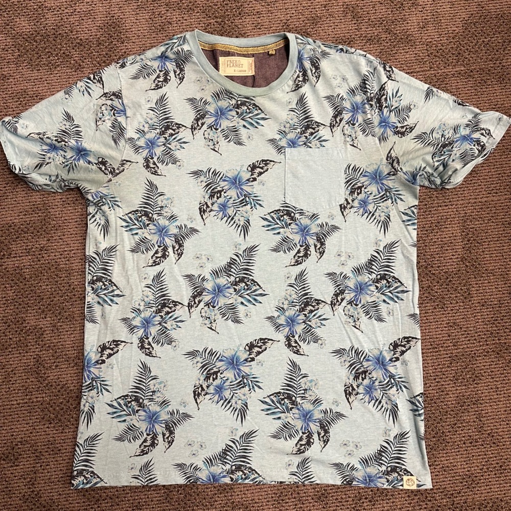 Free Planet Short Sleeve Floral Tee in Light Turquoise